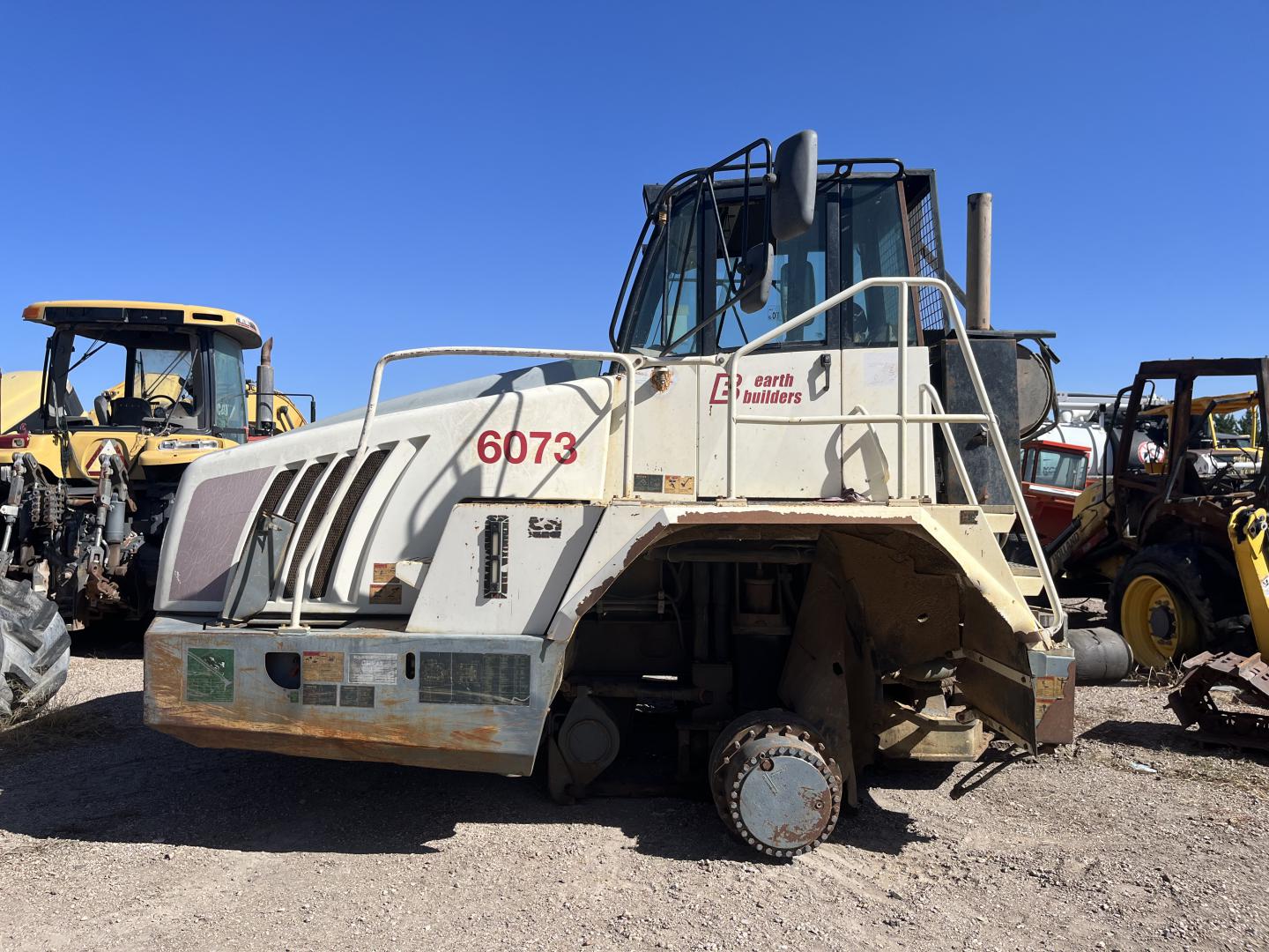 ./imagenes/INVOICE/2019/17223/CABINA PARA DOMPE TEREX TA40 (4).JPG